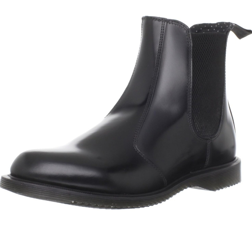 Dr. Martens Women's Flora Fashion Boot (New)